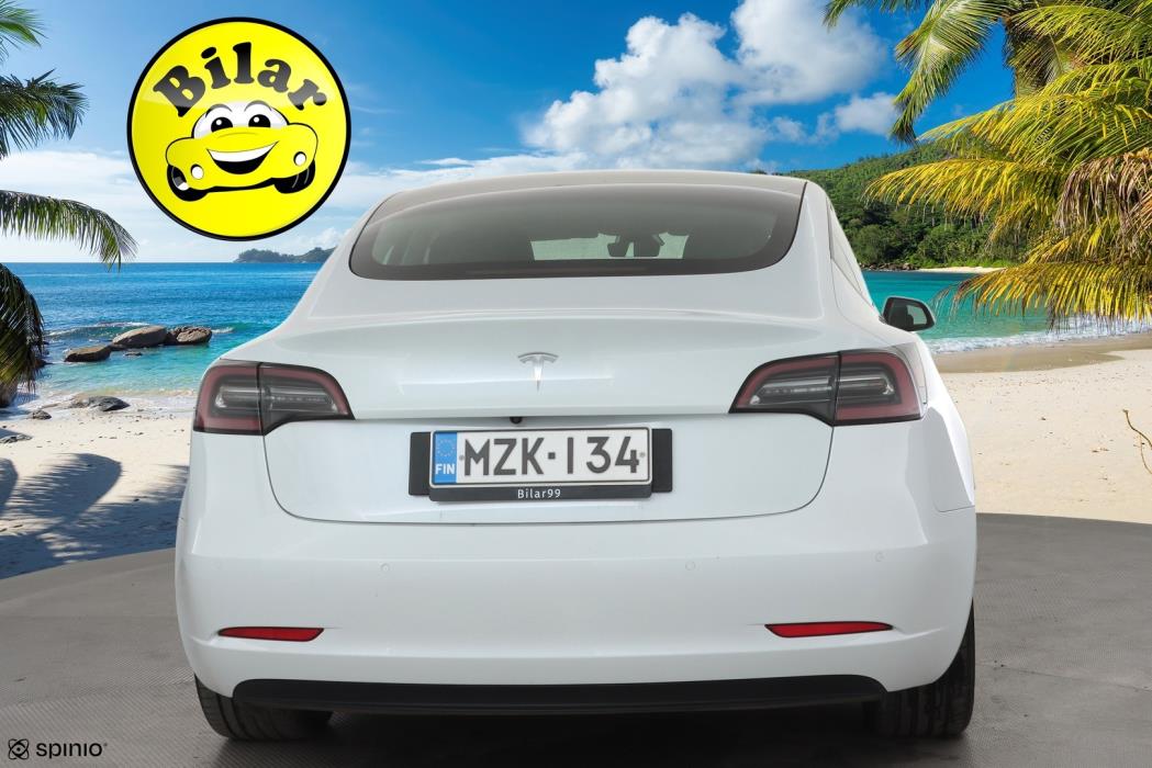 TESLA Model 3 2021
