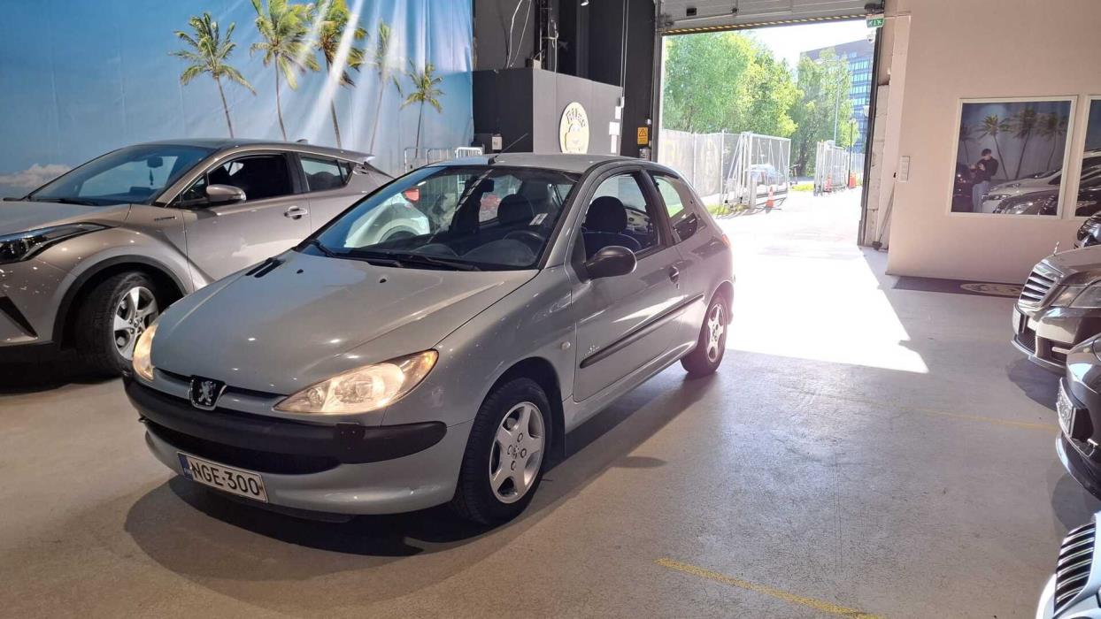PEUGEOT 206 2005