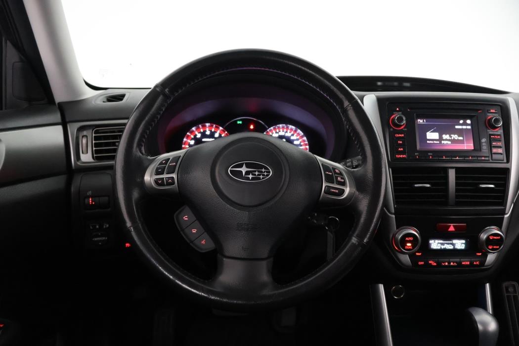 SUBARU Forester 2012