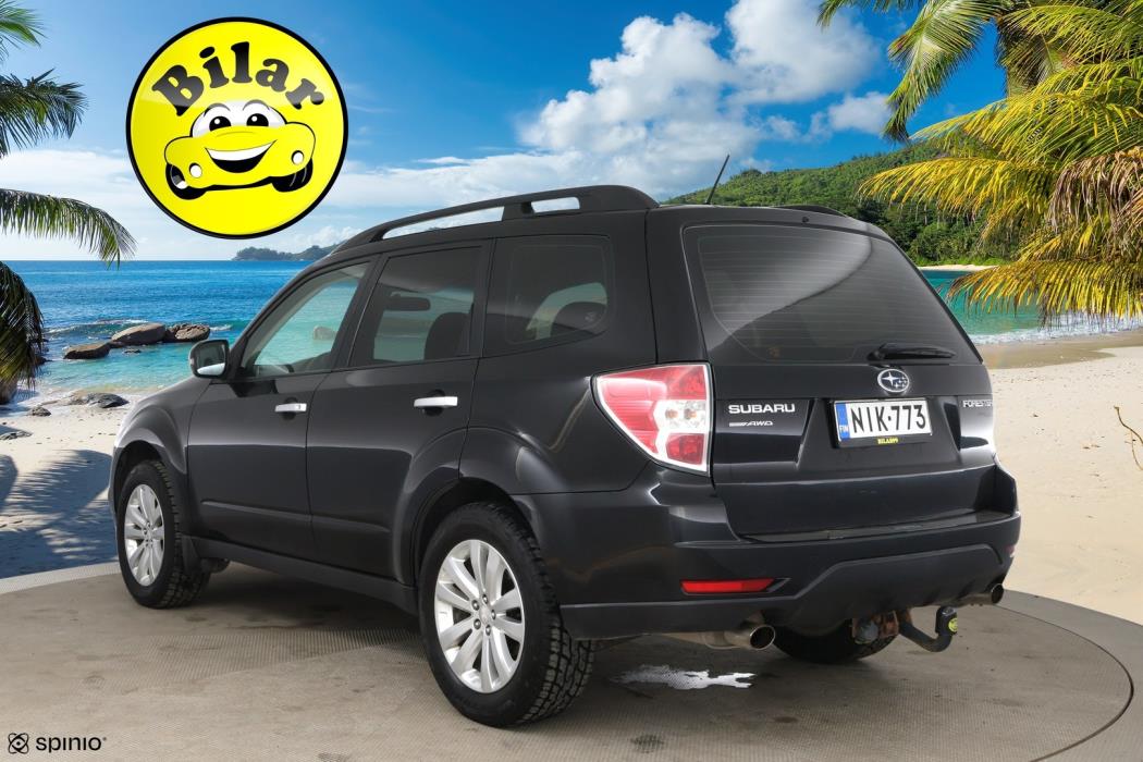 SUBARU Forester 2012