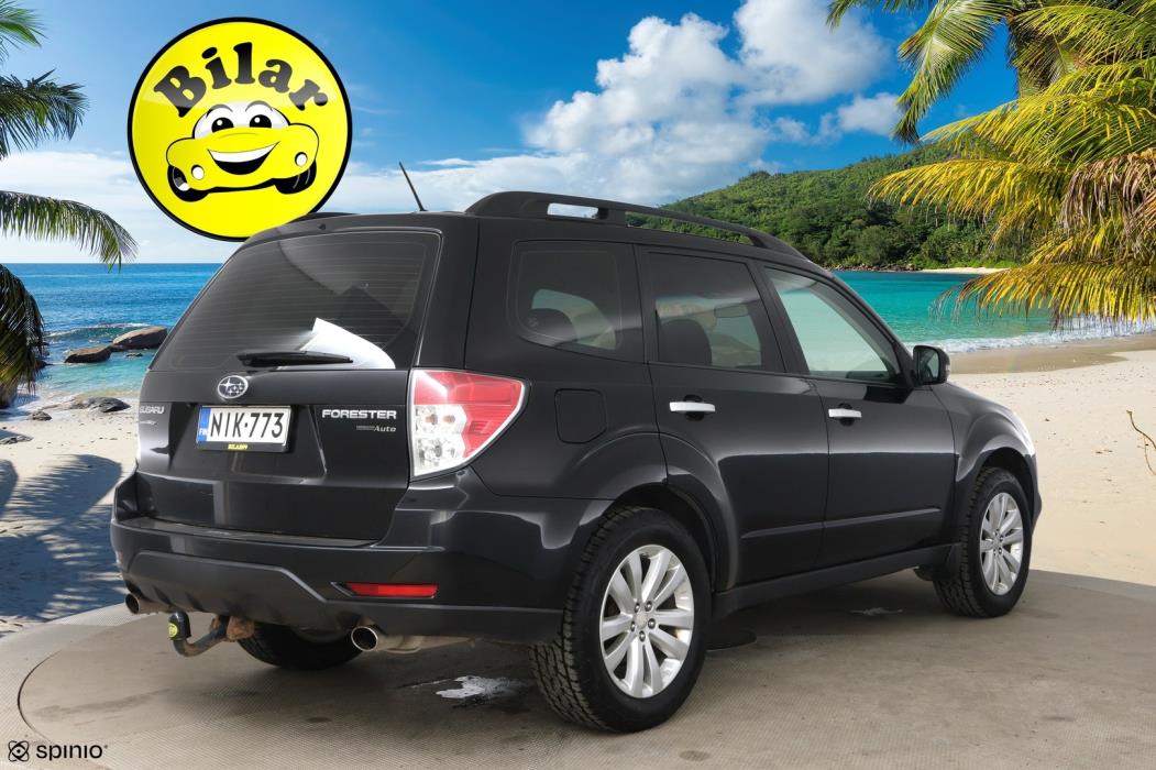SUBARU Forester 2012