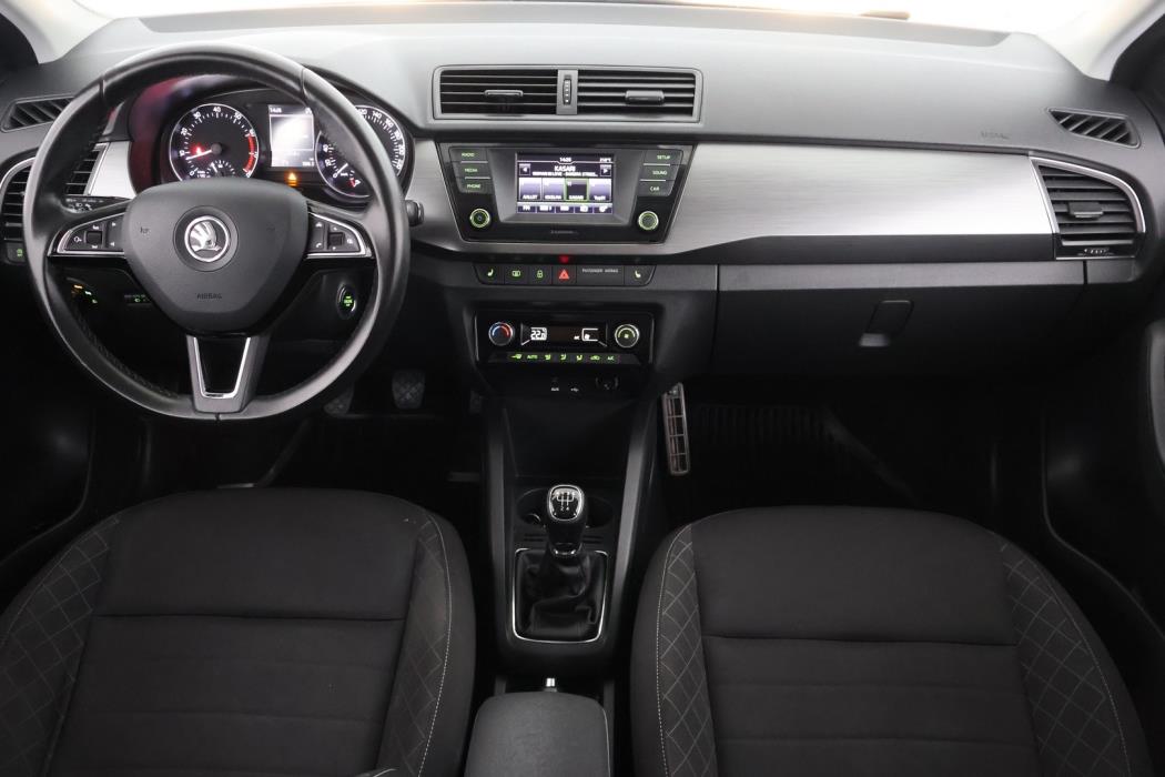 SKODA Fabia 2015