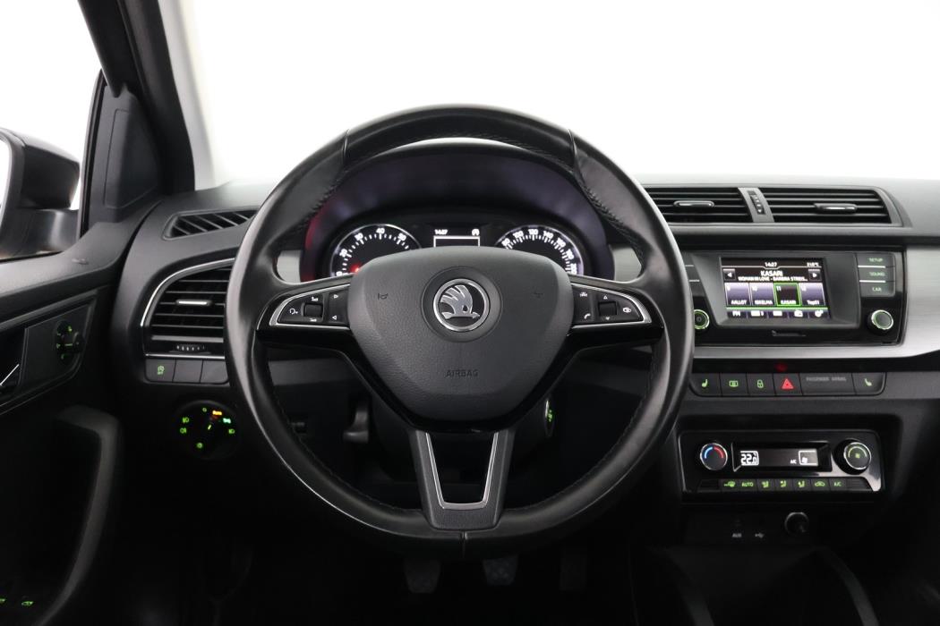 SKODA Fabia 2015
