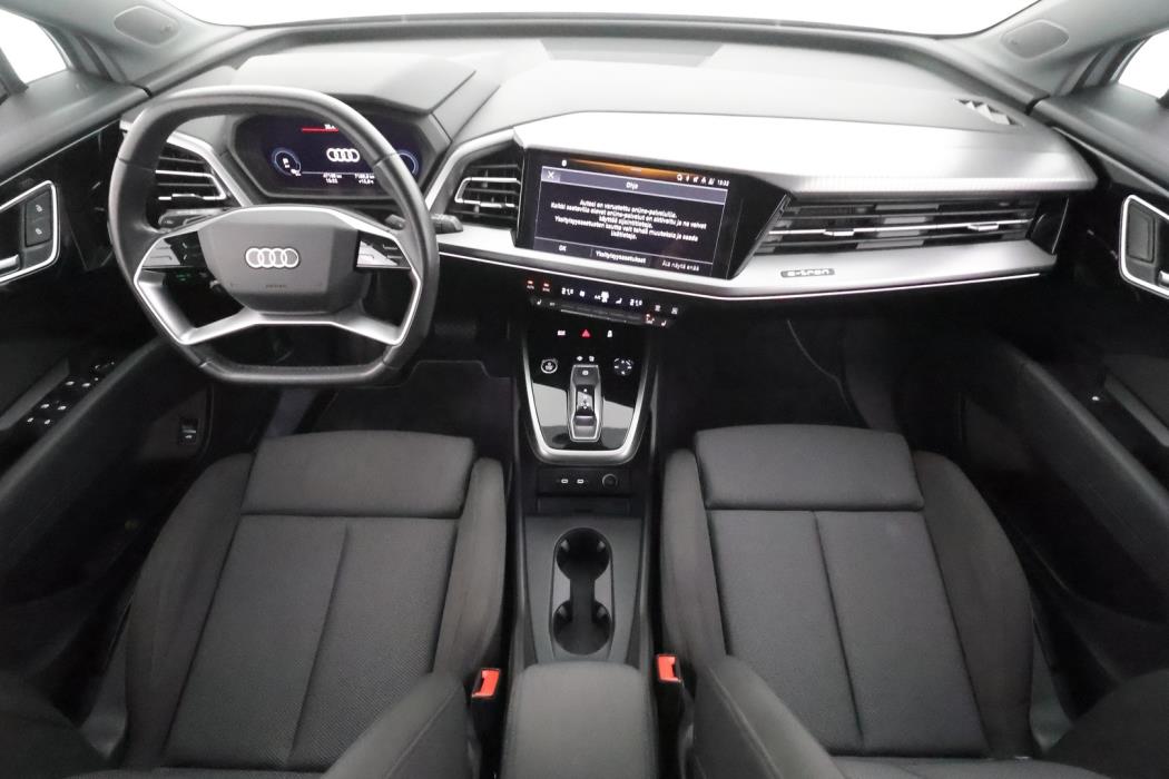 AUDI Q4 e-tron 2023