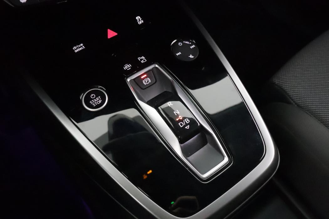 AUDI Q4 e-tron 2023