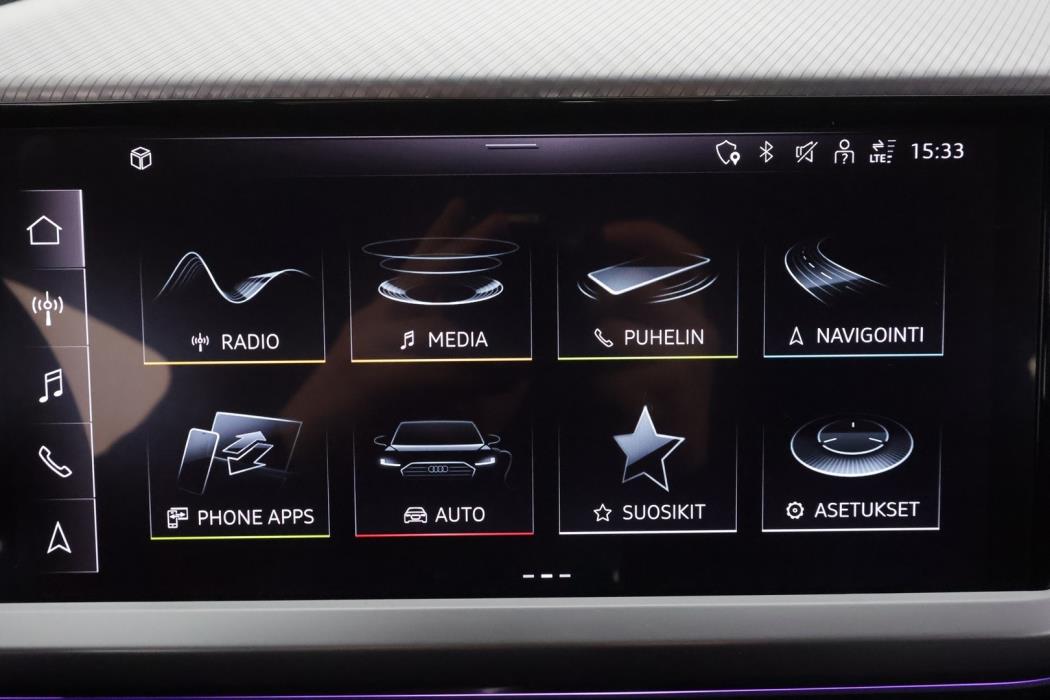 AUDI Q4 e-tron 2023