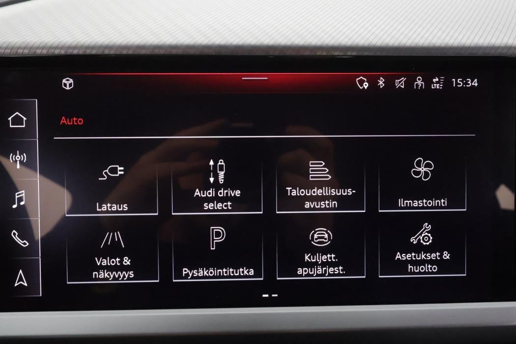 AUDI Q4 e-tron 2023