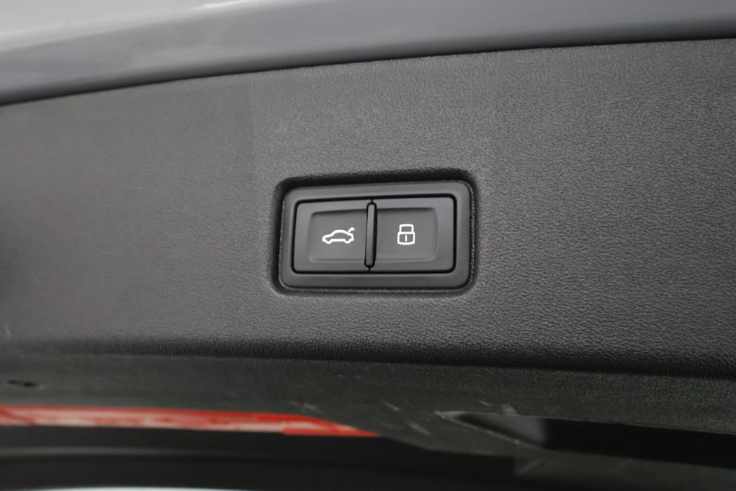 AUDI Q4 e-tron 2023