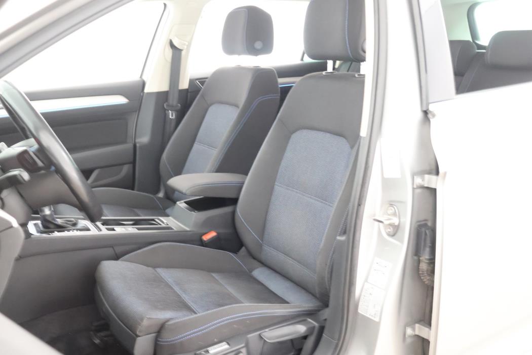 VOLKSWAGEN PASSAT 2017