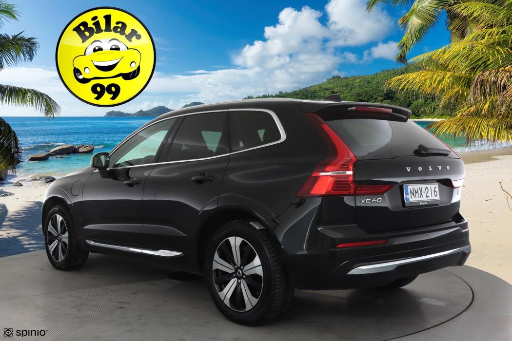 VOLVO XC60 2023