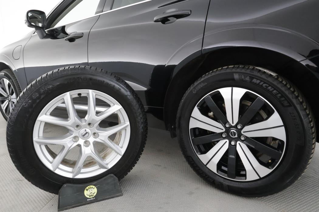 VOLVO XC60 2023