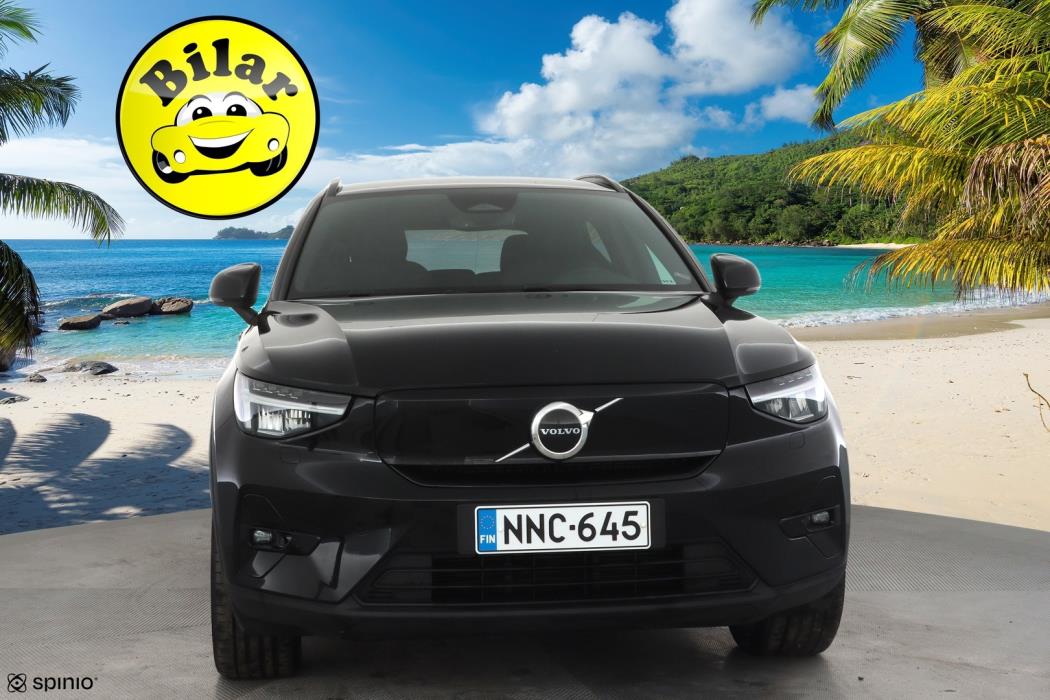 VOLVO XC40 2023