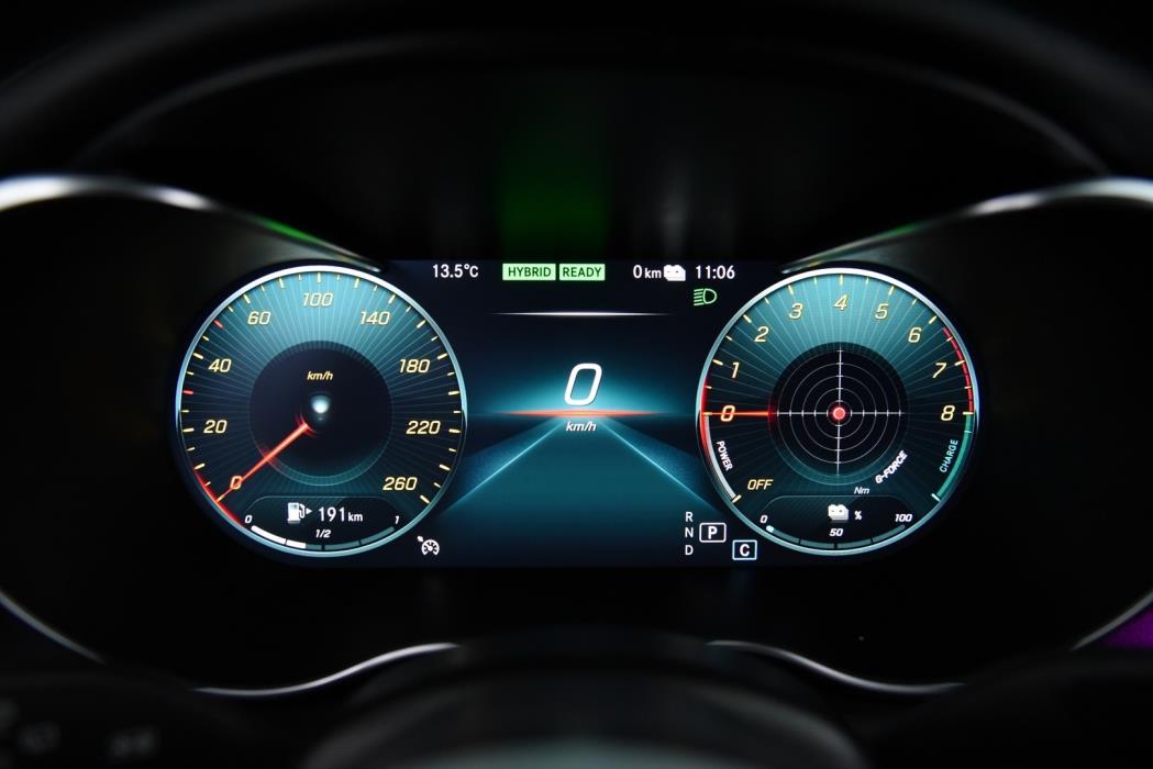 MERCEDES-BENZ C 2021