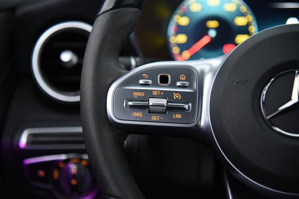 MERCEDES-BENZ C 2021