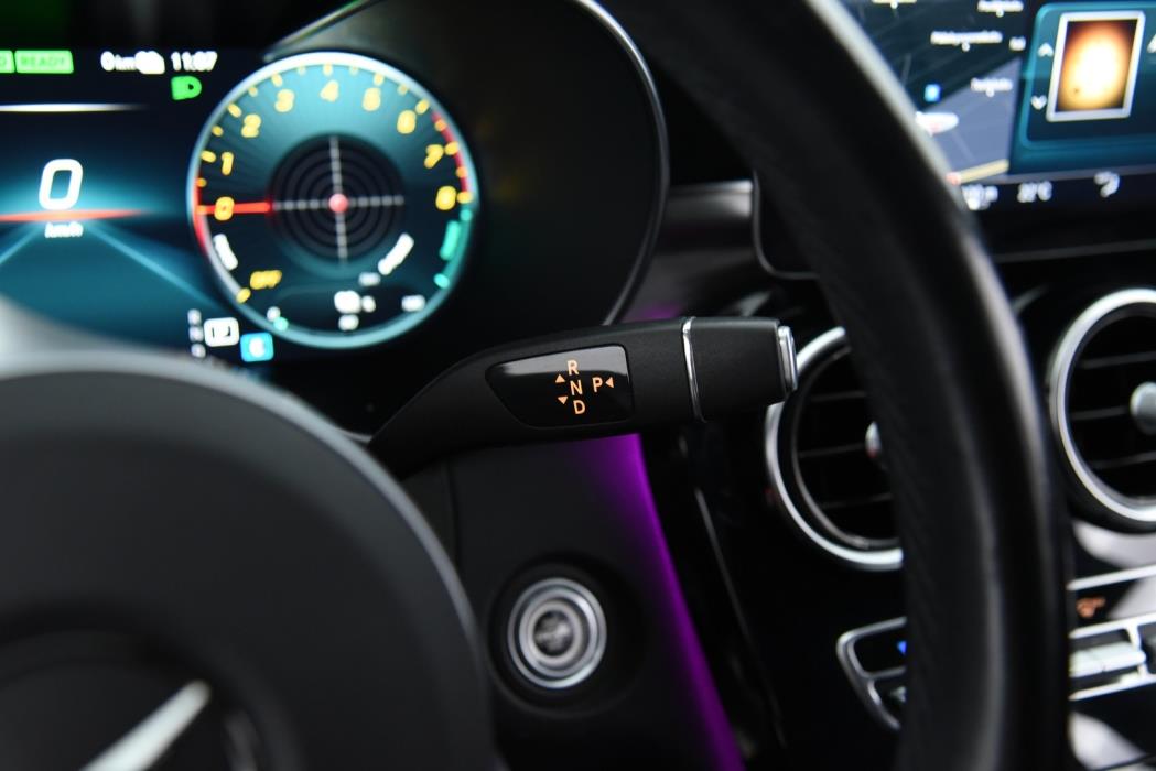 MERCEDES-BENZ C 2021