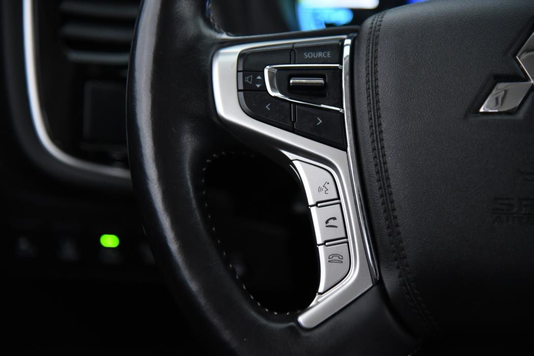 MITSUBISHI OUTLANDER PHEV 2020