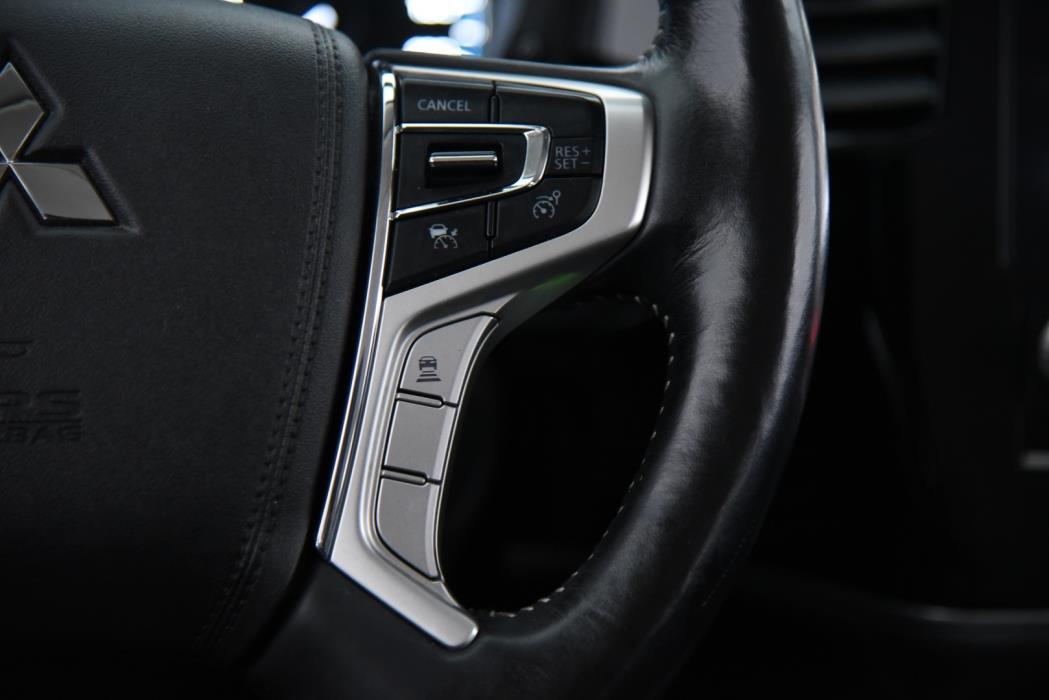 MITSUBISHI OUTLANDER PHEV 2020