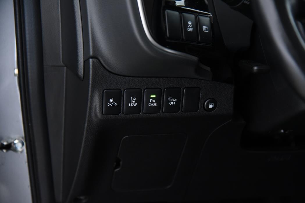 MITSUBISHI OUTLANDER PHEV 2020