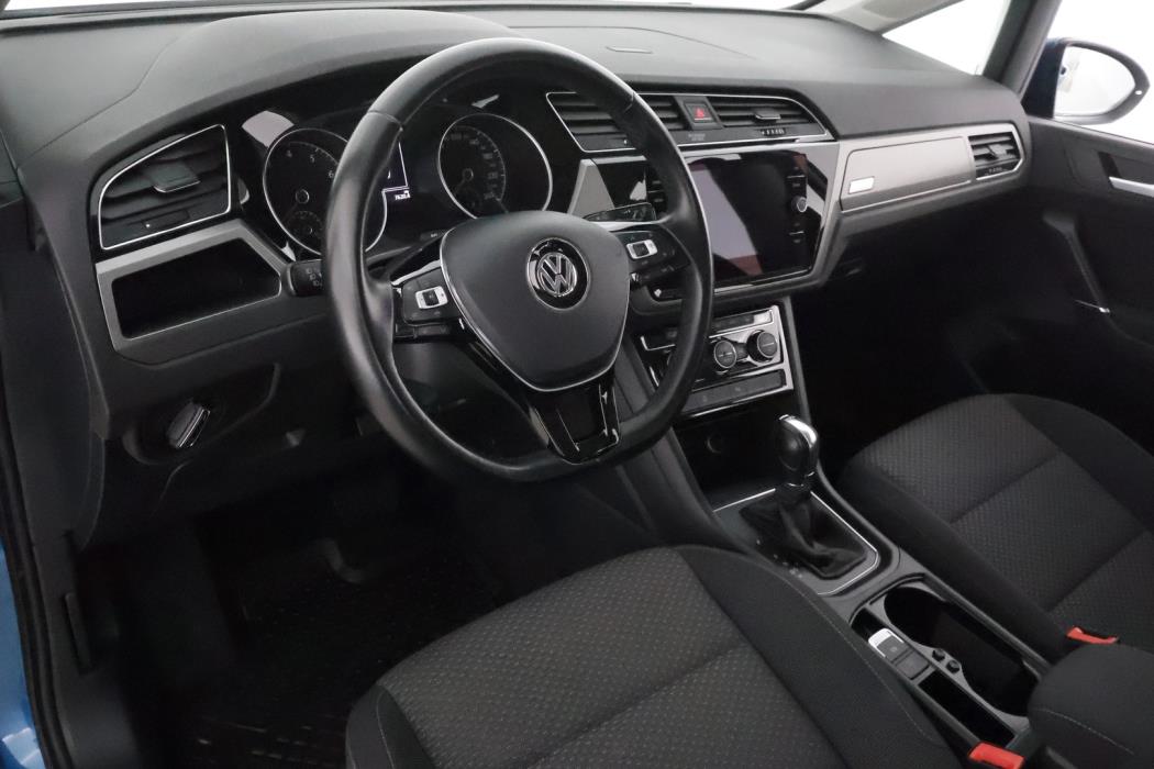 VOLKSWAGEN TOURAN 2019