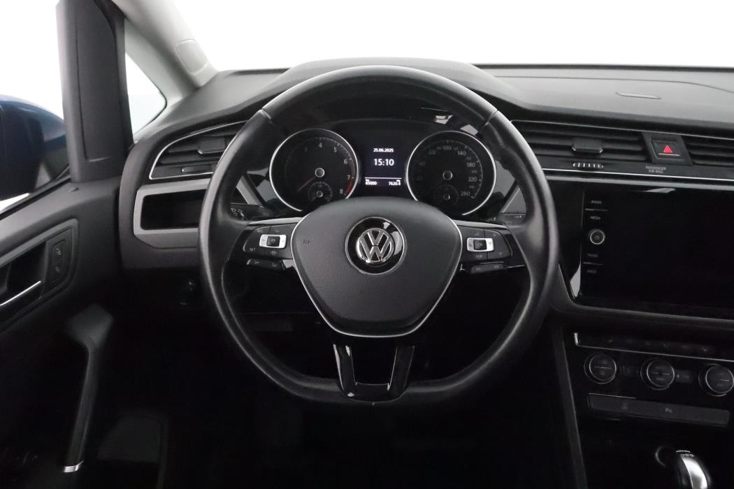 VOLKSWAGEN TOURAN 2019