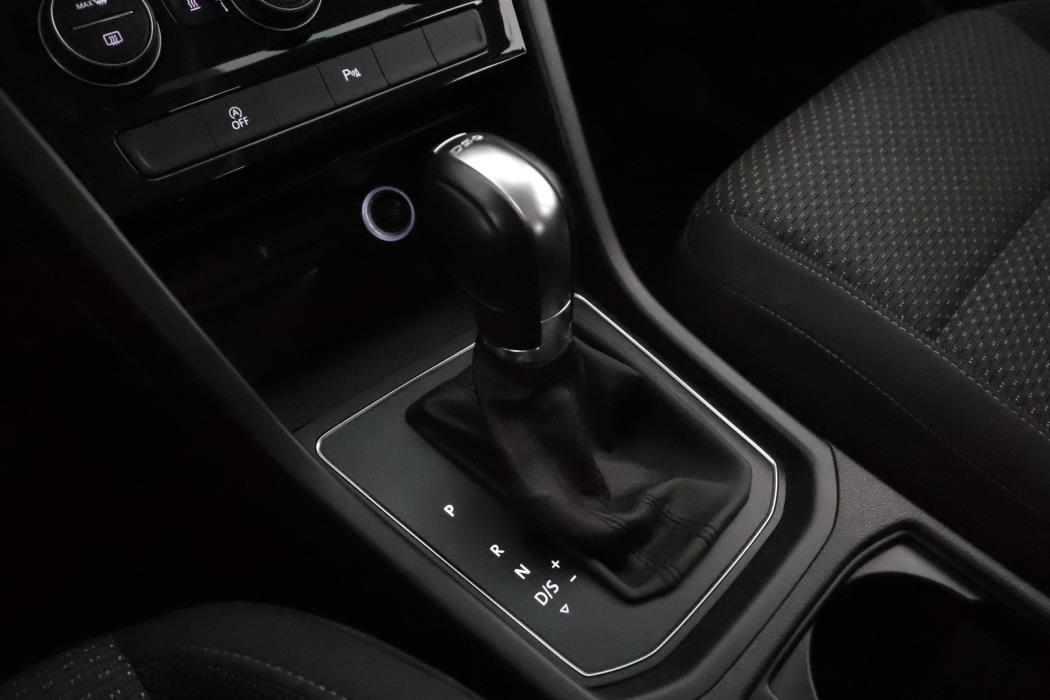 VOLKSWAGEN TOURAN 2019