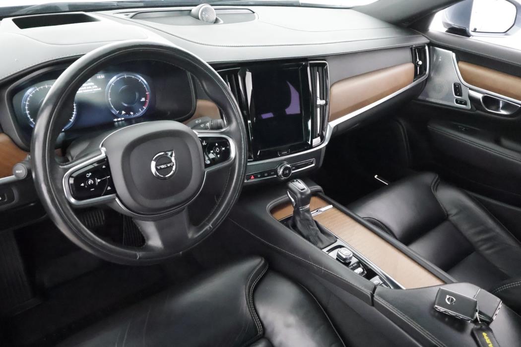 VOLVO S90 2017