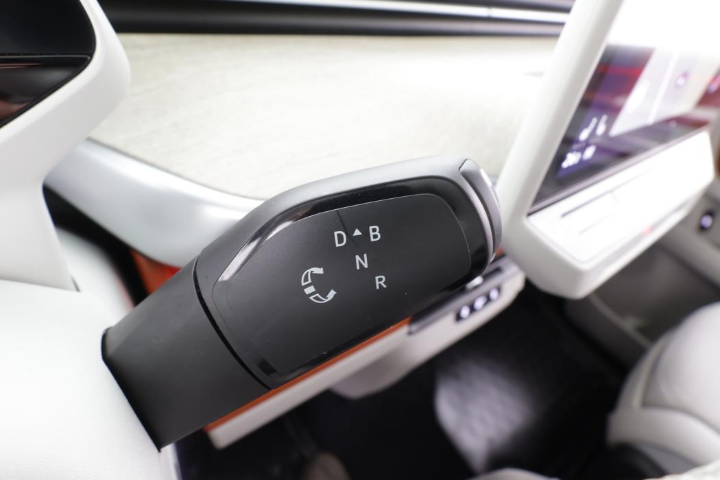 VOLKSWAGEN ID. BUZZ 2023