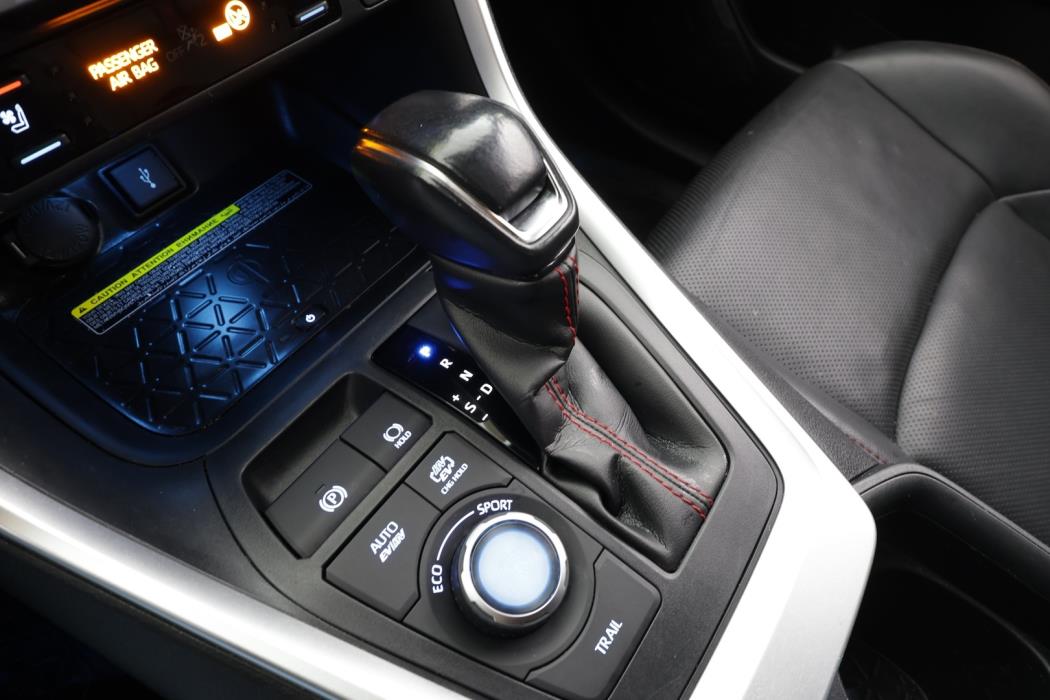 TOYOTA RAV4 PLUG-IN 2020