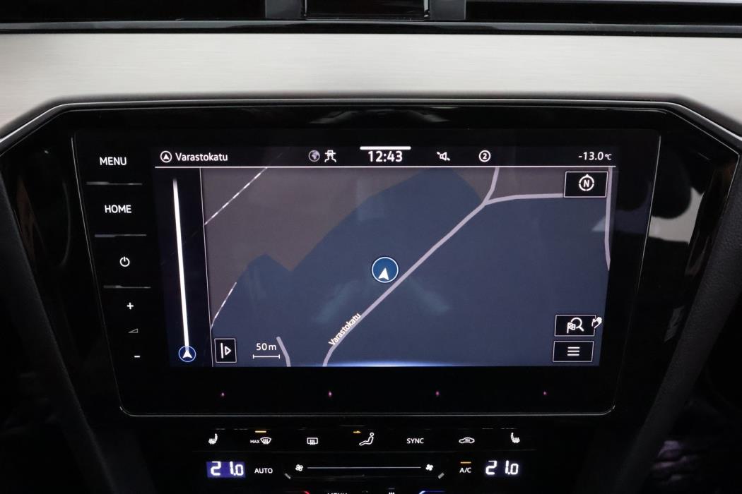 VOLKSWAGEN PASSAT 2023