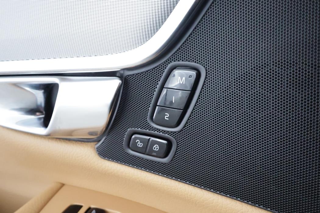 VOLVO V90 CROSS COUNTRY 2019