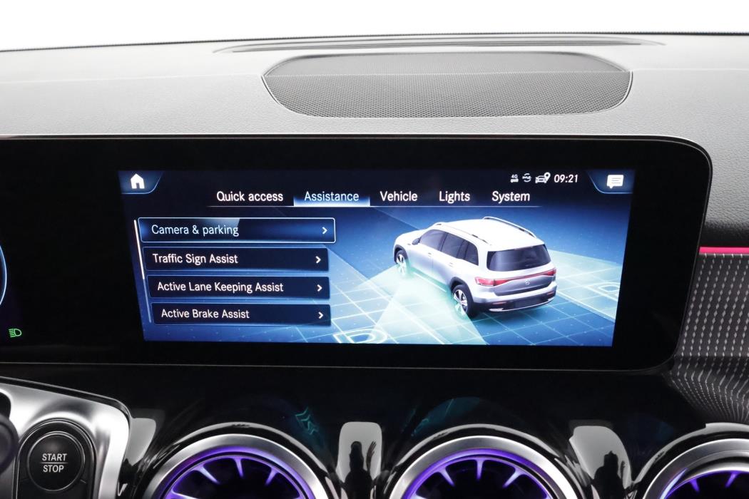 MERCEDES-BENZ EQB 2023