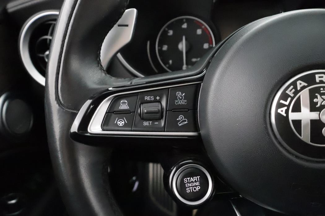 ALFA ROMEO STELVIO 2021