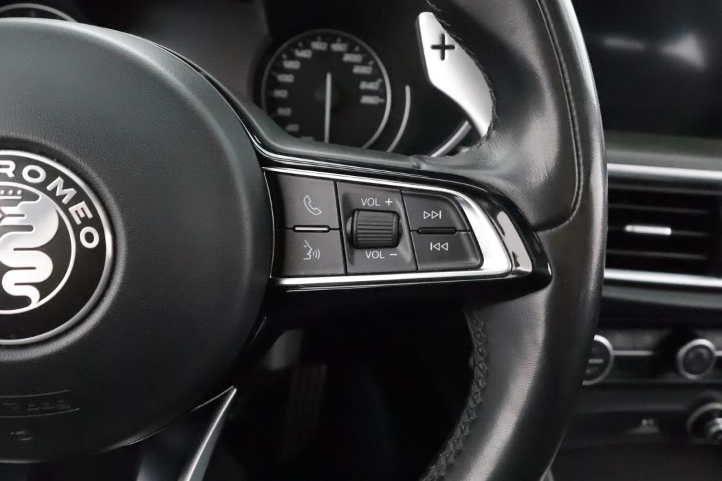 ALFA ROMEO STELVIO 2021