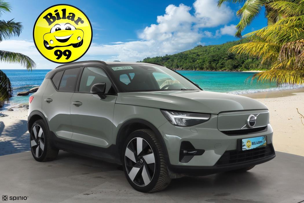 VOLVO XC40 2023