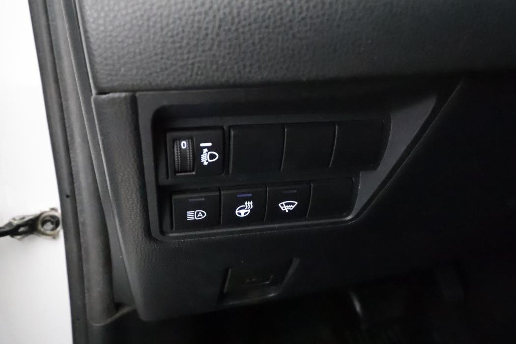 TOYOTA YARIS CROSS 2023