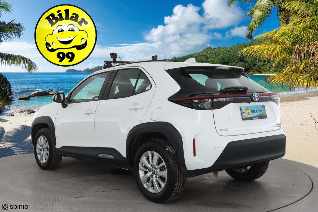 TOYOTA YARIS CROSS 2023