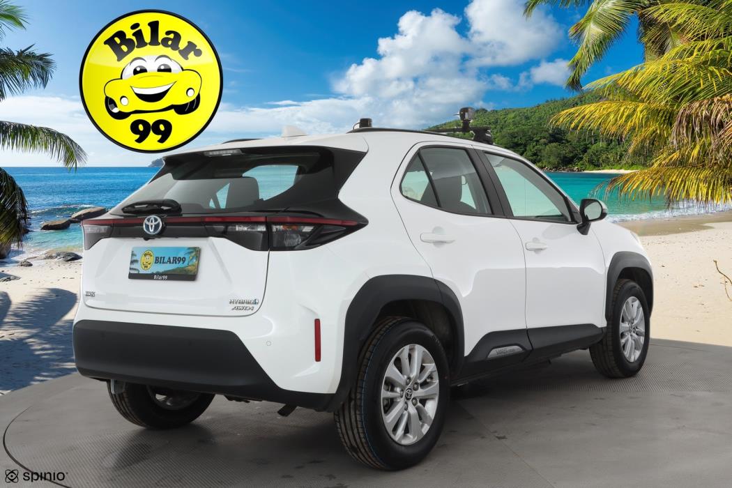 TOYOTA YARIS CROSS 2023