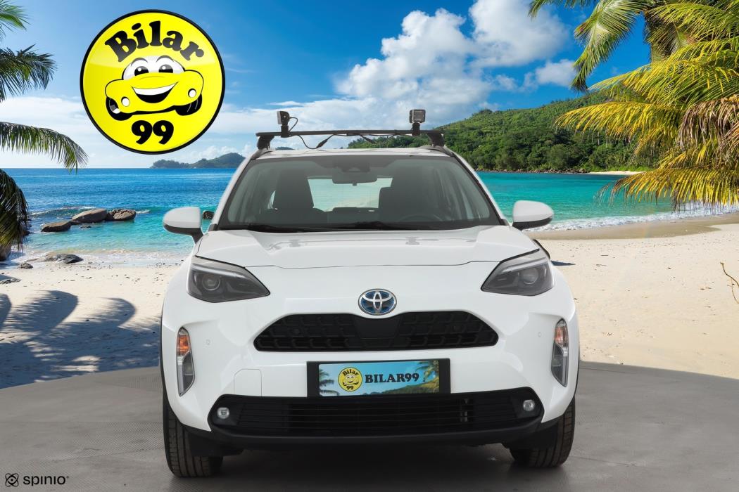 TOYOTA YARIS CROSS 2023