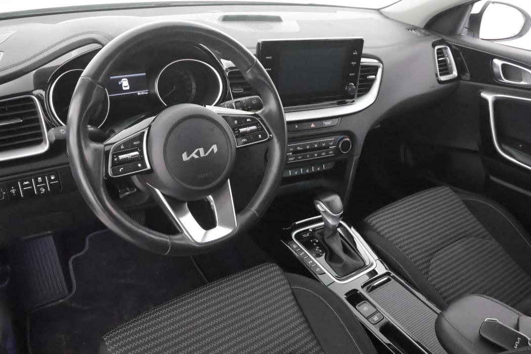 KIA XCEED 2023