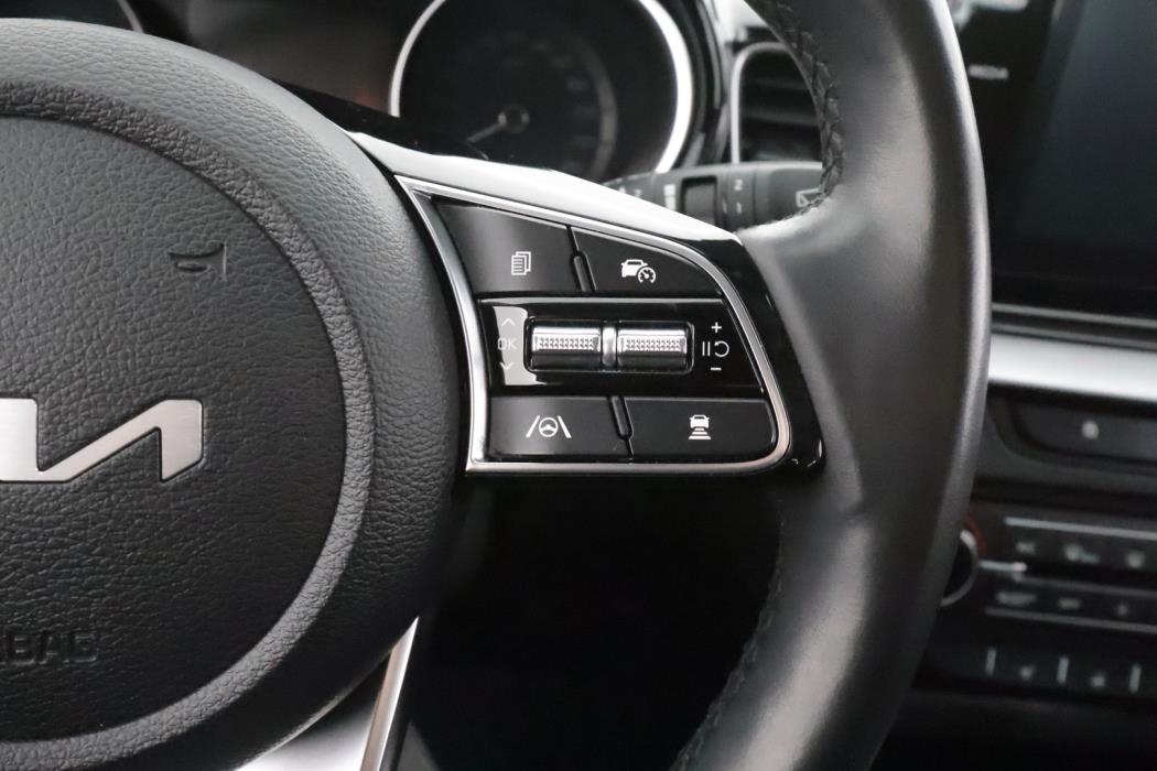 KIA XCEED 2023