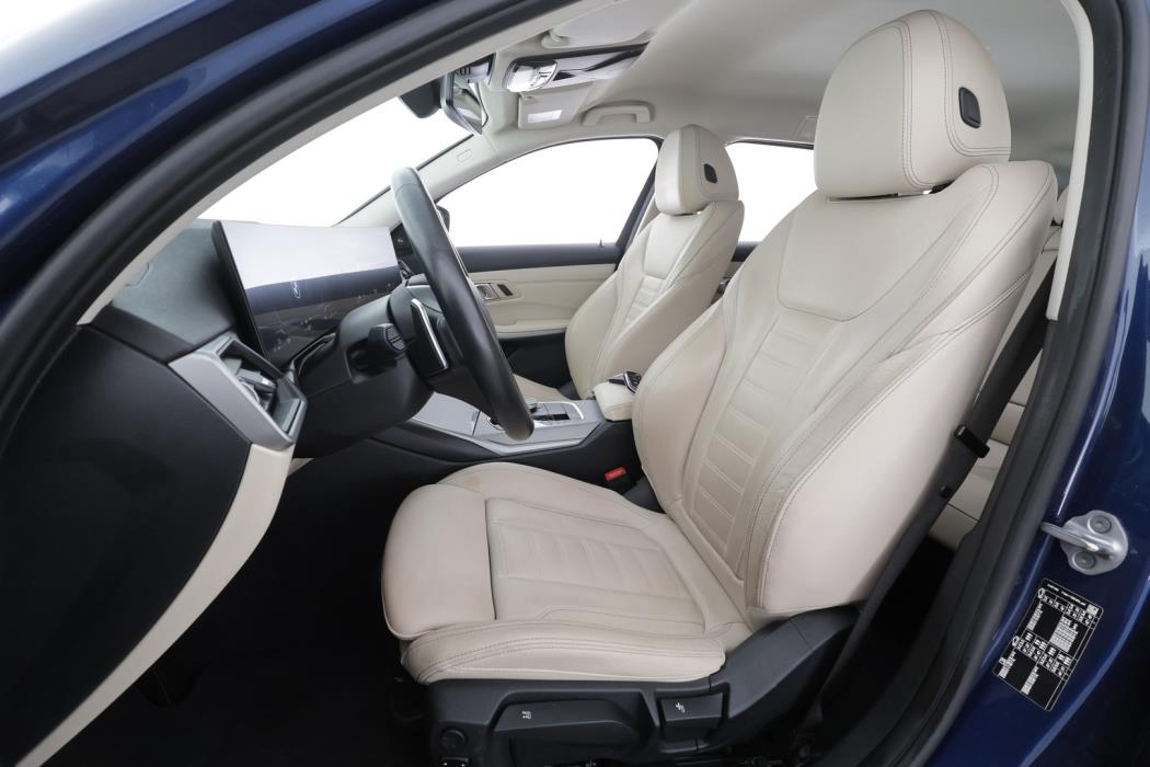 BMW 318 2023