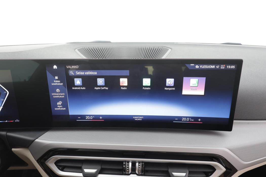 BMW 318 2023