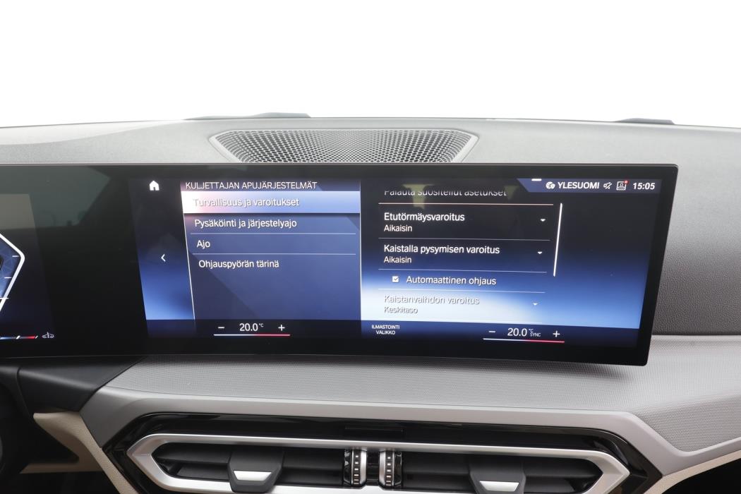 BMW 318 2023