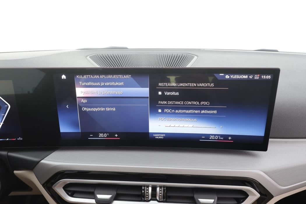 BMW 318 2023