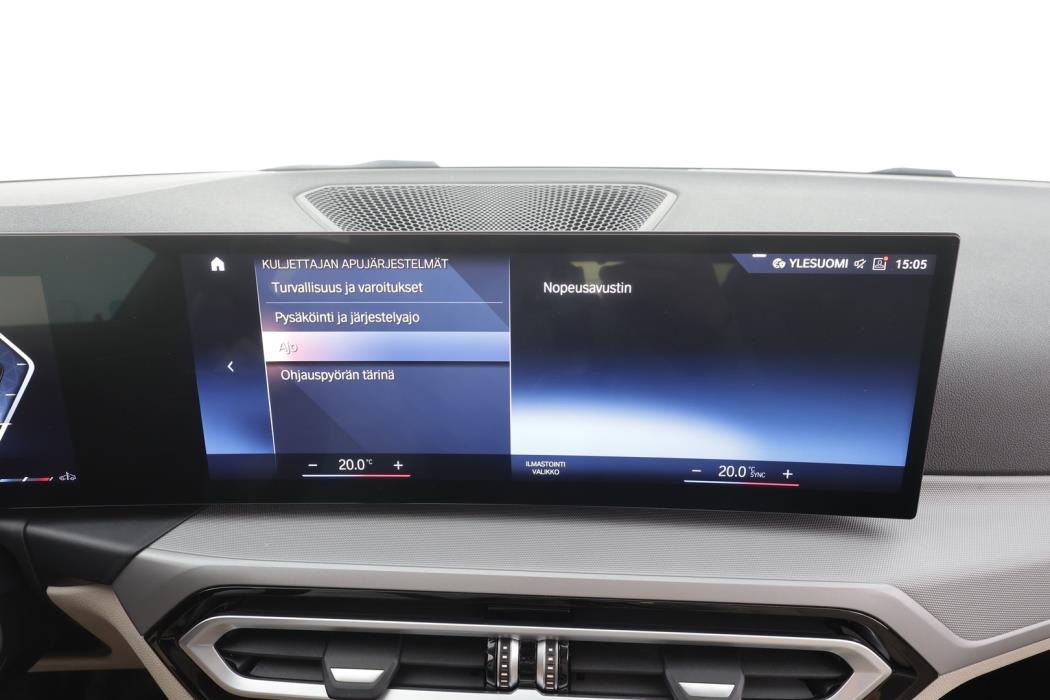BMW 318 2023