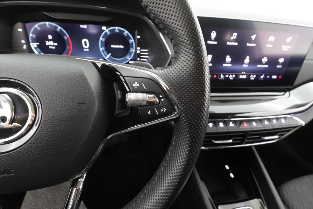 SKODA OCTAVIA 2024