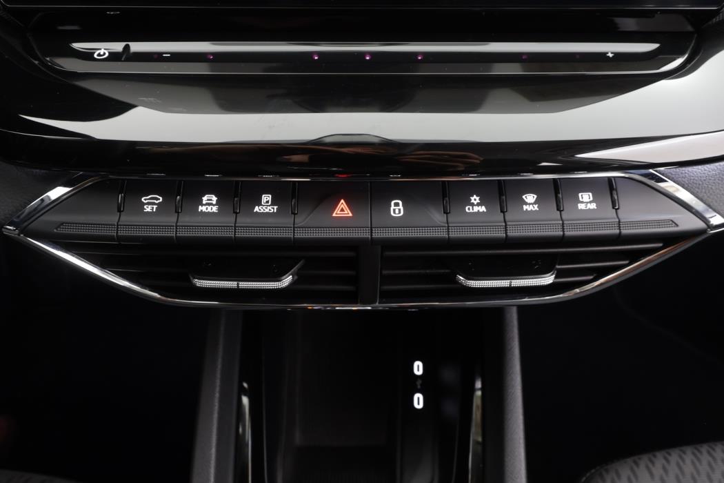 SKODA OCTAVIA 2024