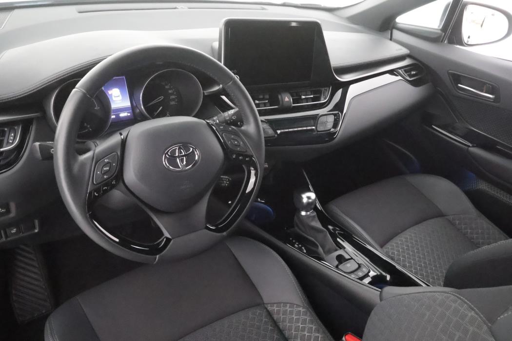 TOYOTA C-HR 2023