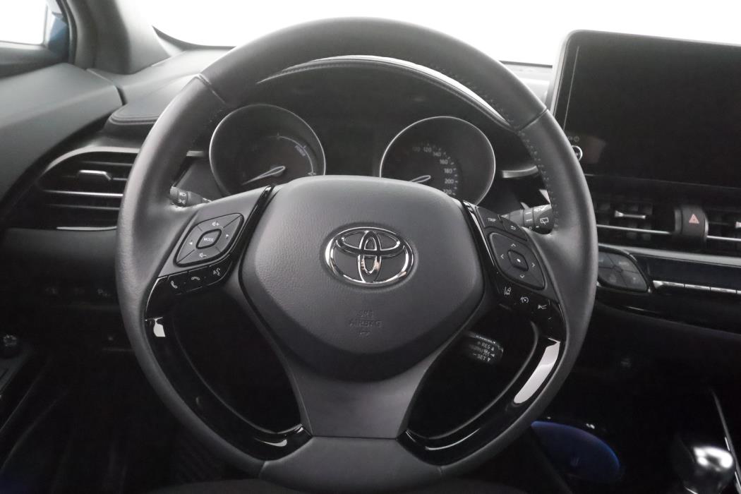 TOYOTA C-HR 2023
