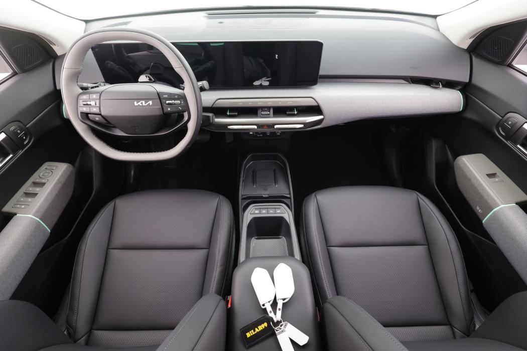 KIA EV4 2026
